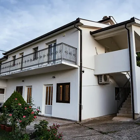 New House, Near Makarska * Grubine